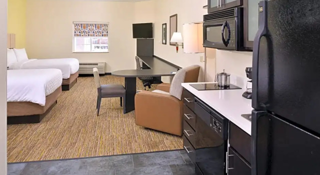 Люкс Standard Candlewood Suites Winchester by IHG