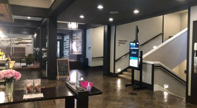 Кровать в общем номере Red Lion Hotel Olympia