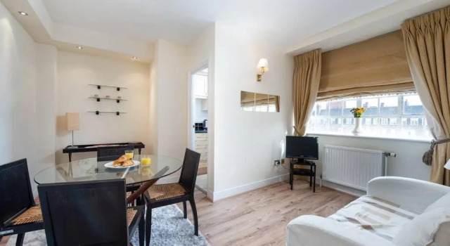 Апартаменты CAPITAL One Bedroom Flat Chelsea Cloisters 724