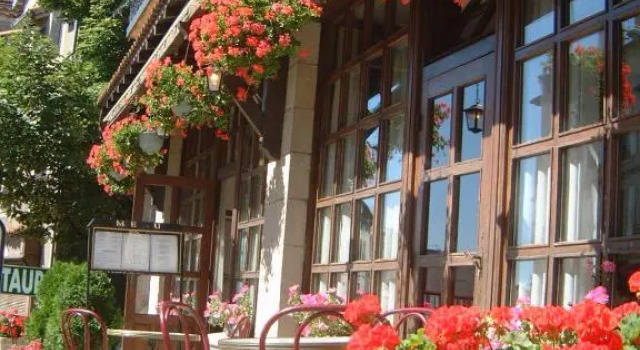 Le Ponant, Varaa Hotelli Pradelles 