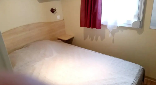 Bungalow With 2 Bedrooms in Louannec, With Shared Pool, Furnished Garden and Wifi, Rezerwuj Hotel  