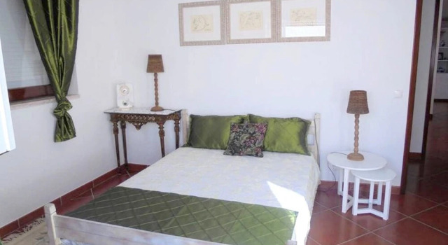 Apartment With 2 Bedrooms in A dos Cunhados, With Enclosed Garden and, Rezervovat Apartmán Hotely v Oeste s parkováním, Parkování