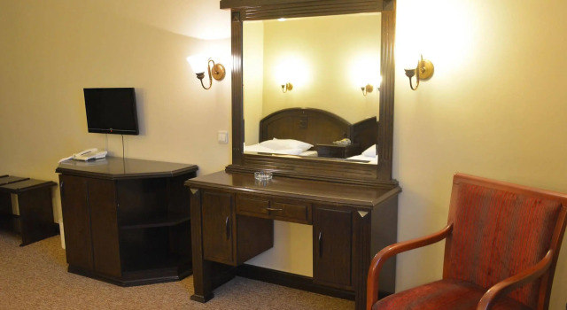 Genc Yazici Hotel Uludag, Varaa Hotelli Hotellit Marmara-alue ruokailulla, Puolitäysi / Täysihoito
