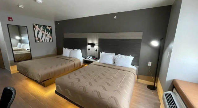Четырёхместный номер Standard Quality Inn & Suites North Mesquite I-30