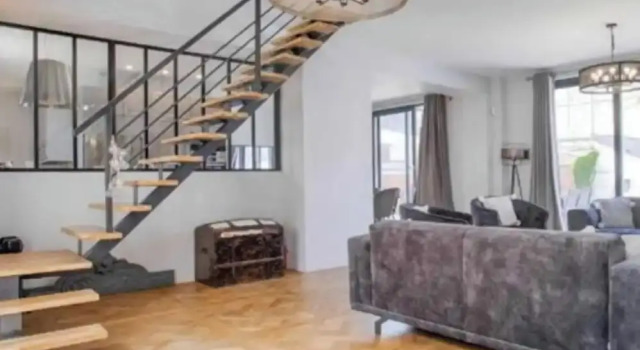 Апартаменты House for 18 People With Cinema Place Morny