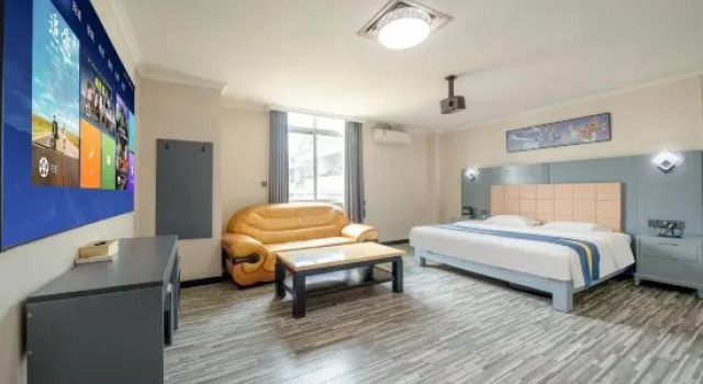 Люкс Business Sunshine Holiday Hotel
