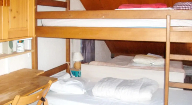 Studio in Aiguilles, With Wonderful Mountain View and Wifi - 5 km From