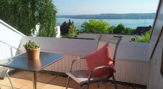 Ferienwohnung mit Seeblick und Dachterrasse in Überlingen, จอง อพาร์ทเมนท์ Überlingen Baden-Württemberg