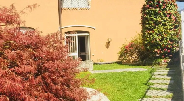 B&B Villa Lavanda, Book Bed and Breakfast Hotels in Como with Breakfast, Breakfasts