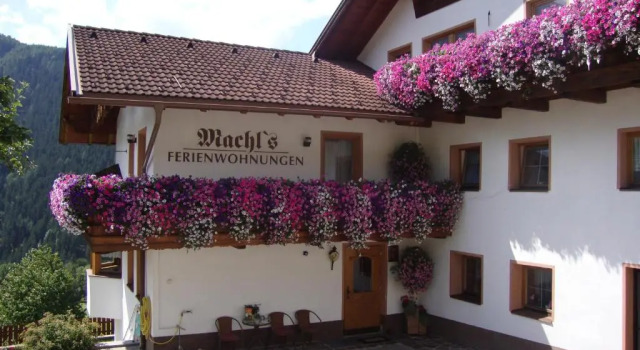 Machls Ferienwohnungen, Забронировать Отель Отели Тироля 3 звезды, 3*