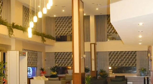 Paluri Hotel
