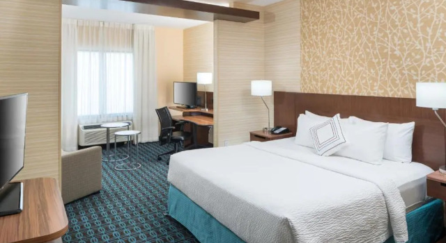 Люкс Fairfield Inn & Suites by Marriott Houston Pasadena