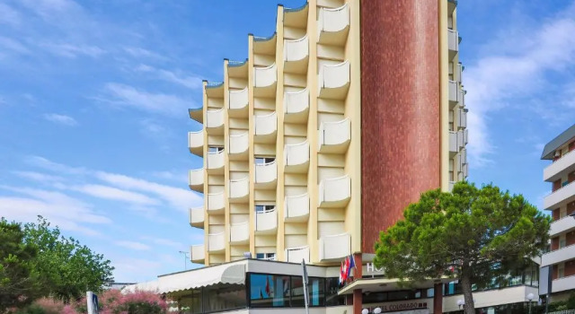 Четырёхместный номер Standard с видом на море Hotel Colorado Cesenatico