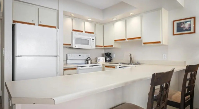 Люкс с 1 спальней и 1 ванной комнатой oceanfront Aston at Papakea Resort