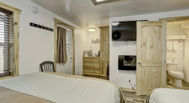 Deluxe Vierer Zimmer Cascade Lake Inn