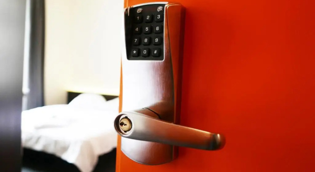 Номер Standard easyHotel Zürich City Centre