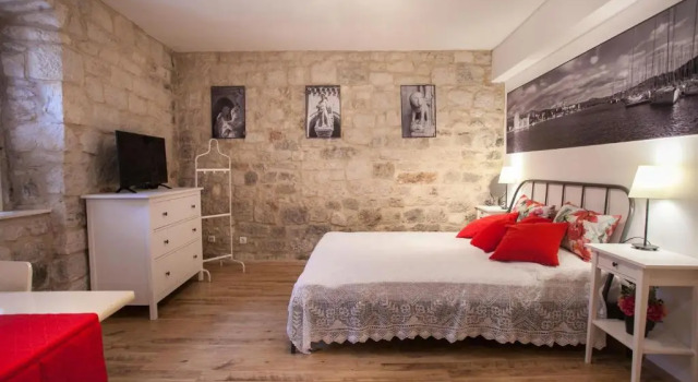 Apartment & Room Ursa, Забронировать Апартаменты/квартира Трогир Ciovo Island