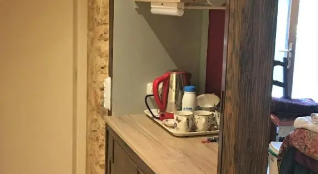 Chambres dhotes Les Coustilles, Rezervasyon Bed and Breakfast Saint-Alvère Red Perigord