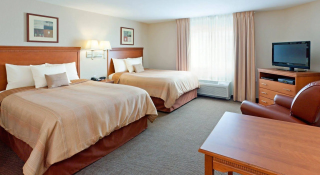 Candlewood Suites Leray-Watertown, Book Hotel Hoteller i New York State med parkering, Parkering