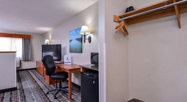 Четырёхместный номер Standard Best Western Newberg Inn