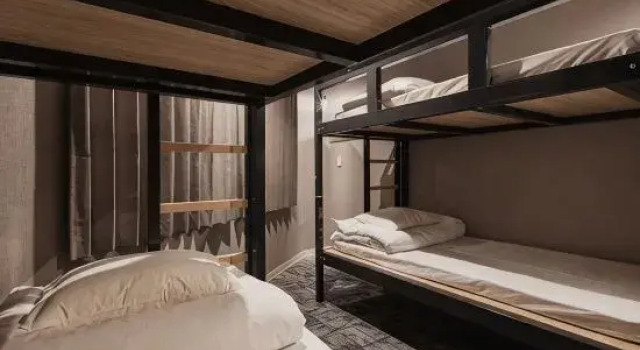 Четырёхместный номер Mash Cafe & Bed NAGANO
