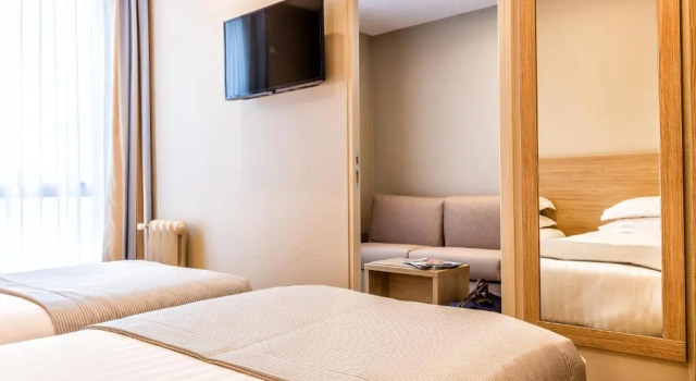 Номер Deluxe Paris dIssy Hôtel Porte de Versailles
