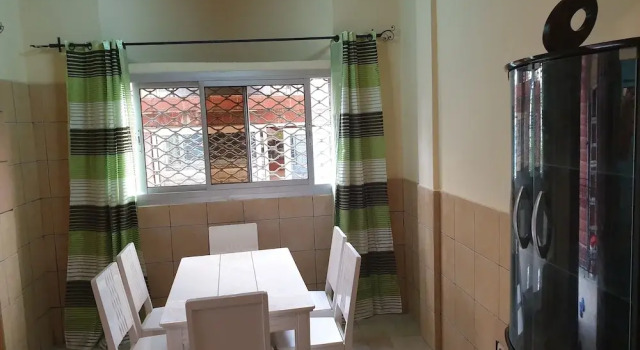 Апартаменты Classic с балконом Makepe St Tropez Apartments - Orange Cam
