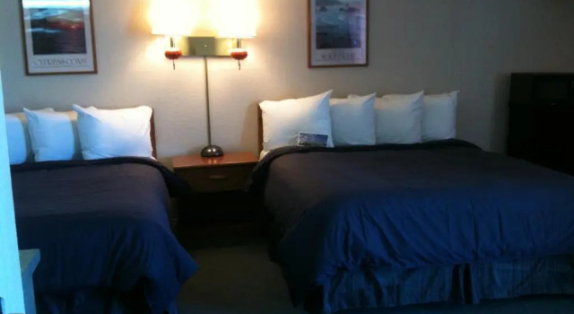 Номер Deluxe Redwood Inn