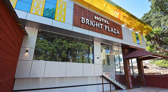 OYO 23365 Hotel Bright Plaza, Забронировать Отель Отели штата Махараштры с завтраком, Завтраки