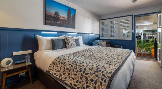 Номер Premier Granite Belt Motel
