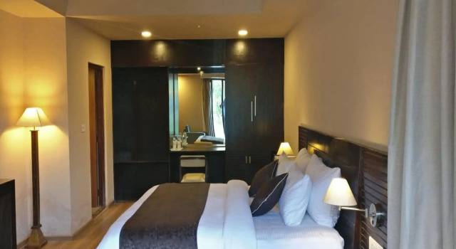 Hotel The Kargil, Забронировать Отель Отели Джамму и Кашмира с парковкой, Парковка
