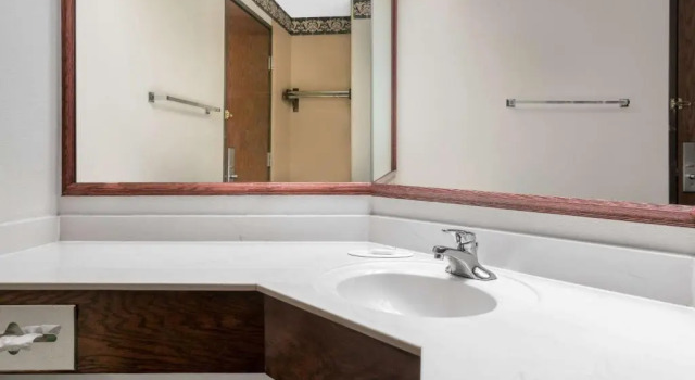 Четырёхместный номер Standard Baymont by Wyndham La Crosse/Onalaska