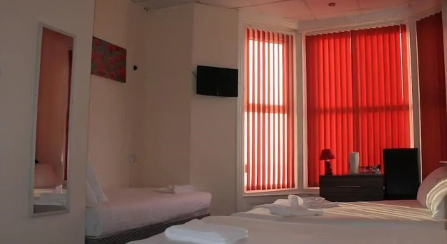 Трёхместный номер Standard The Royal Windsor Hotel