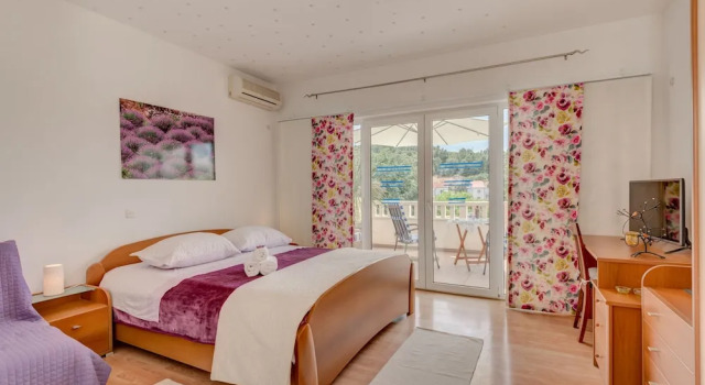 Апартаменты Comfort с видом на море Villa Mili
