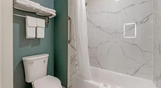 Номер Standard Sleep Inn & Suites Wisconsin Dells - Lake Delton