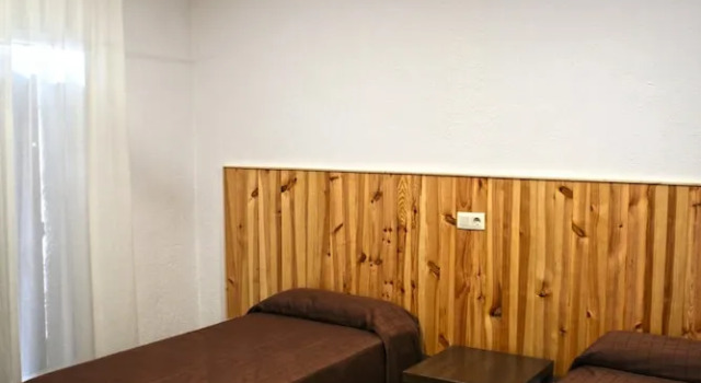 Четырёхместный номер Standard Hostal Miranda