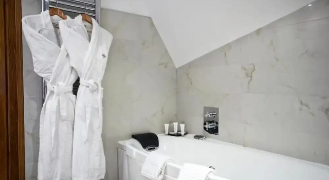 Номер Superior Hôtel & Spa Le Bouclier Dor