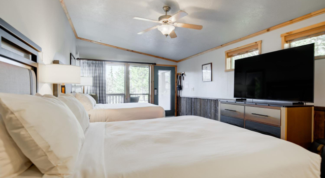 Explorer Cabins At Yellowstone