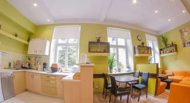 Номер Economy Dizzy Daisy Hostel
