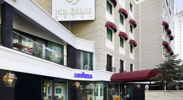 Mia Berre Hotels