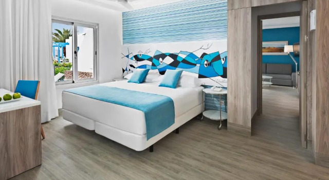 Семейный полулюкс Superior Elba Lanzarote Royal Village Resort