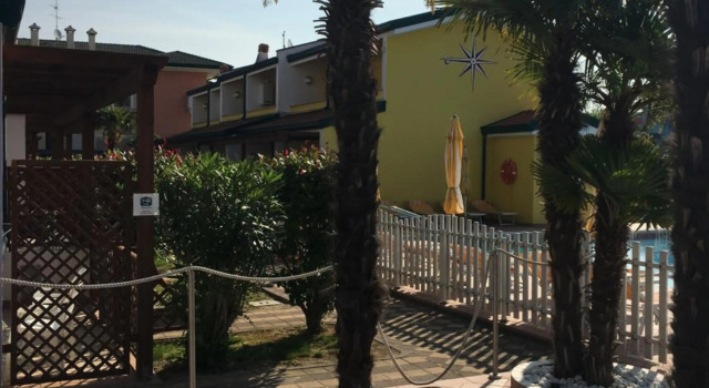 Villaggio Margherita, Забронировать Отель Отели Каорле 4 звезды, рядом с Аквапарк Аквафоли, 4*