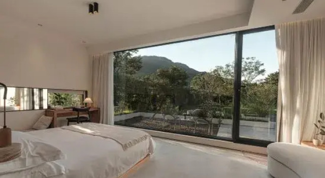 Тент с 6 комнатами с видом на внутренний двор Hangzhou Thatched Garden. Dongguan Boutique