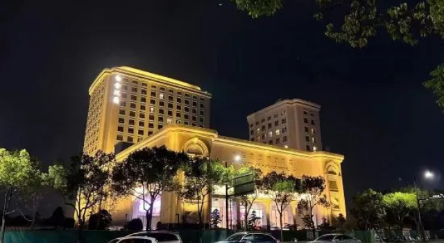 Platinum Hanjue Hotel Shanghai, Varaa Hotelli Minhang 