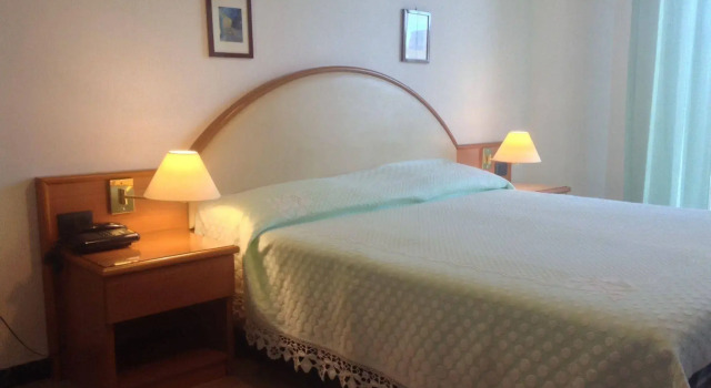 Hotel Bacco Rooms and Breakfast, Забронировать Отель Отели Ривьера-делле-Пальме с парковкой, Парковка