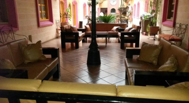 Hotel Villa De Cortez, Rezervovat Hotel Hotely v State of Puebla se snídaní, Snídaně