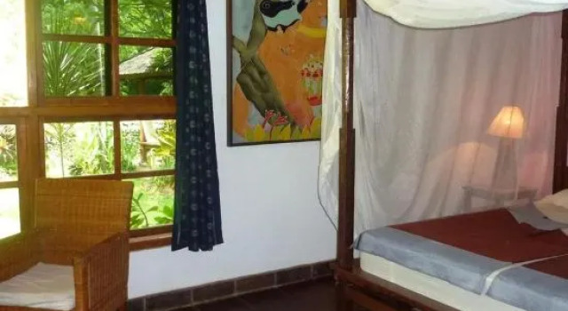 Saraswati Holiday House, Book Hotel Singaraja Buleleng