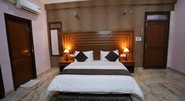 Hr Dukes Den Resort, Rezervovat Lázně / Resort Ramnagar Uttarakhand
