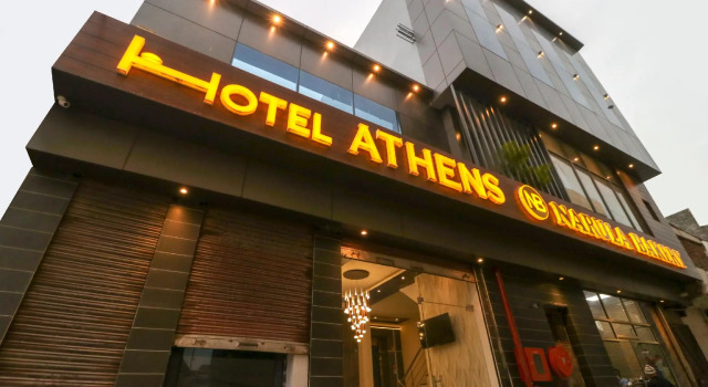 HOTEL ATHENS , a boutique hotel, Забронировать Отель Зиракпур штат Харьяна