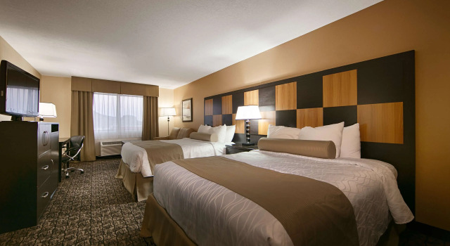 Четырёхместный номер Standard Best Western Plus - Wendover Inn